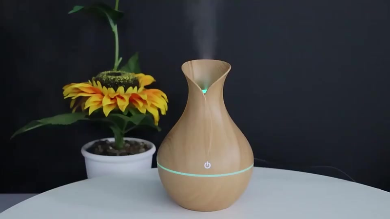 Umidificador Design de Vaso Aromatizador Silencioso textura de Madeira Recarregável com LED