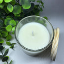 Vela Aromática Artesanal Premium com Tampa de Madeira – Auralis